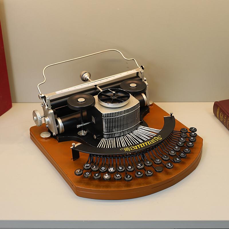 Home Office Industrial Style - Винтажная модель пишущей машинки для фотореквизита,